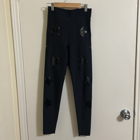 EUC Ultracor Black Star Athletic Leggings - Picture 2 of 6